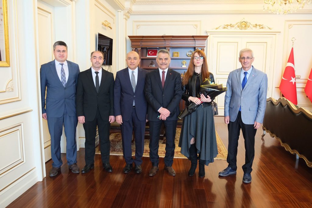 Vali Özkan kurum personelini kabul etti
