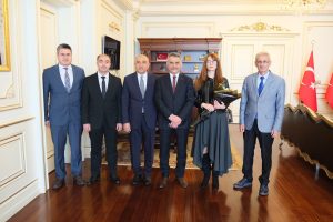 Vali Özkan kurum personelini kabul etti