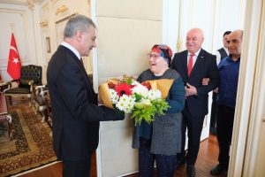 Vali Özkan: “Her zaman yanınızdayız”