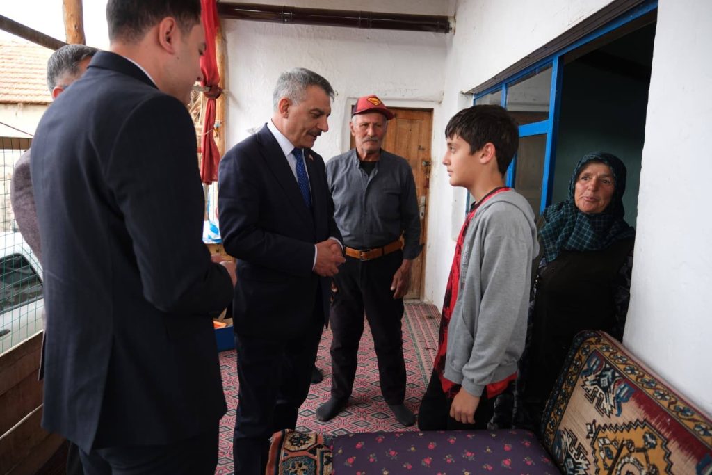 Vali Özkan’dan moral ziyareti