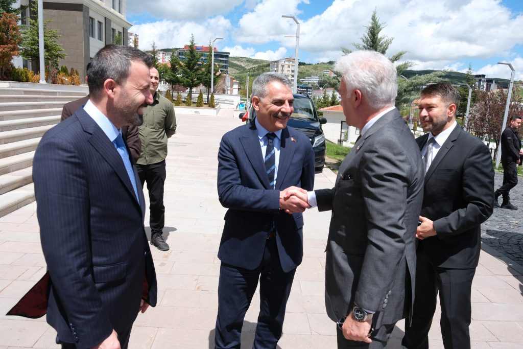 Tiyatro ve kültür projeleri masada