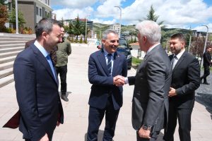 Tiyatro ve kültür projeleri masada