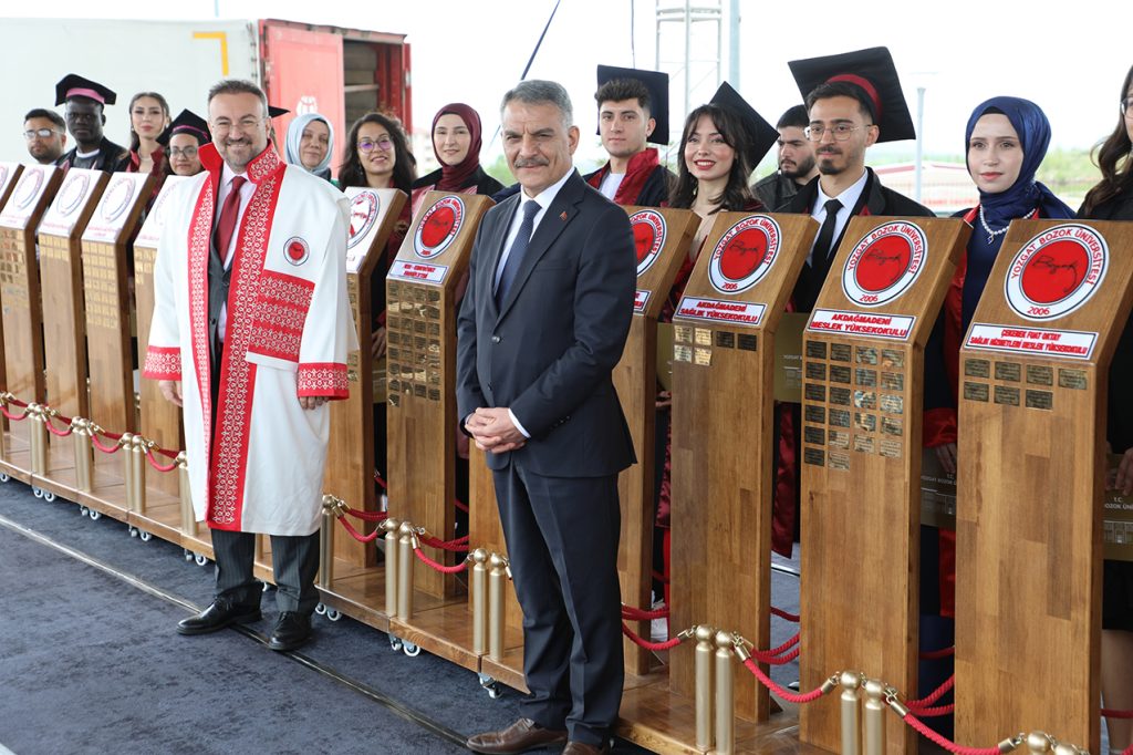 Bozok Üniversitesi mezunlarını uğurladı