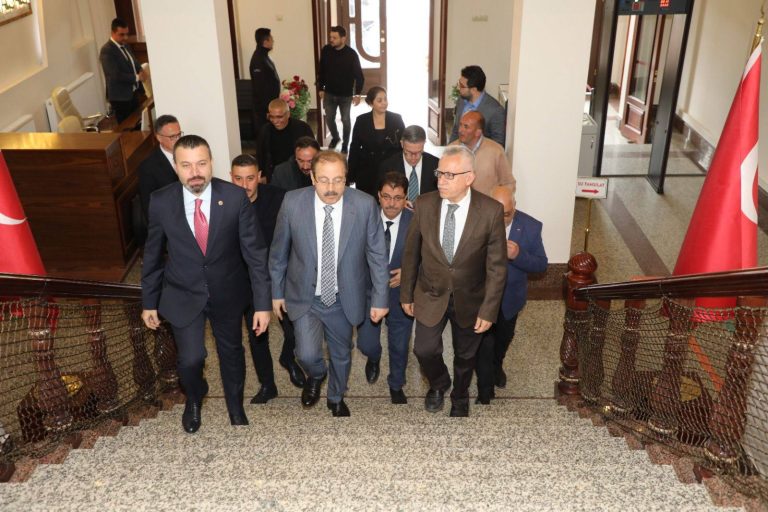 Akgül ve Şahan’dan dikkat çeken ziyaret
