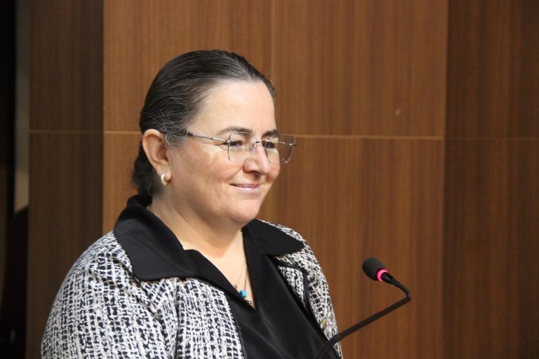 Sağlık sorunları uzman bakışla ele alındı
