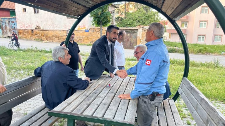 Şimşek mahalle ziyaretlerini sürdürüyor