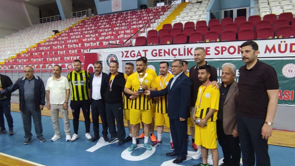 Eğitim camiası Futsal Turnuvasında buluştu
