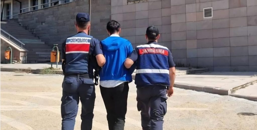 3 aranan şahıs yakalandı