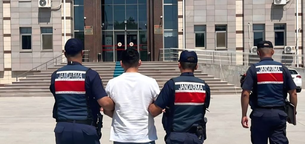 Aranan 5 şahıs yakalandı