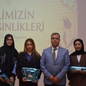 Öğrenciler Türkçenin gücünü sahneye taşıdı