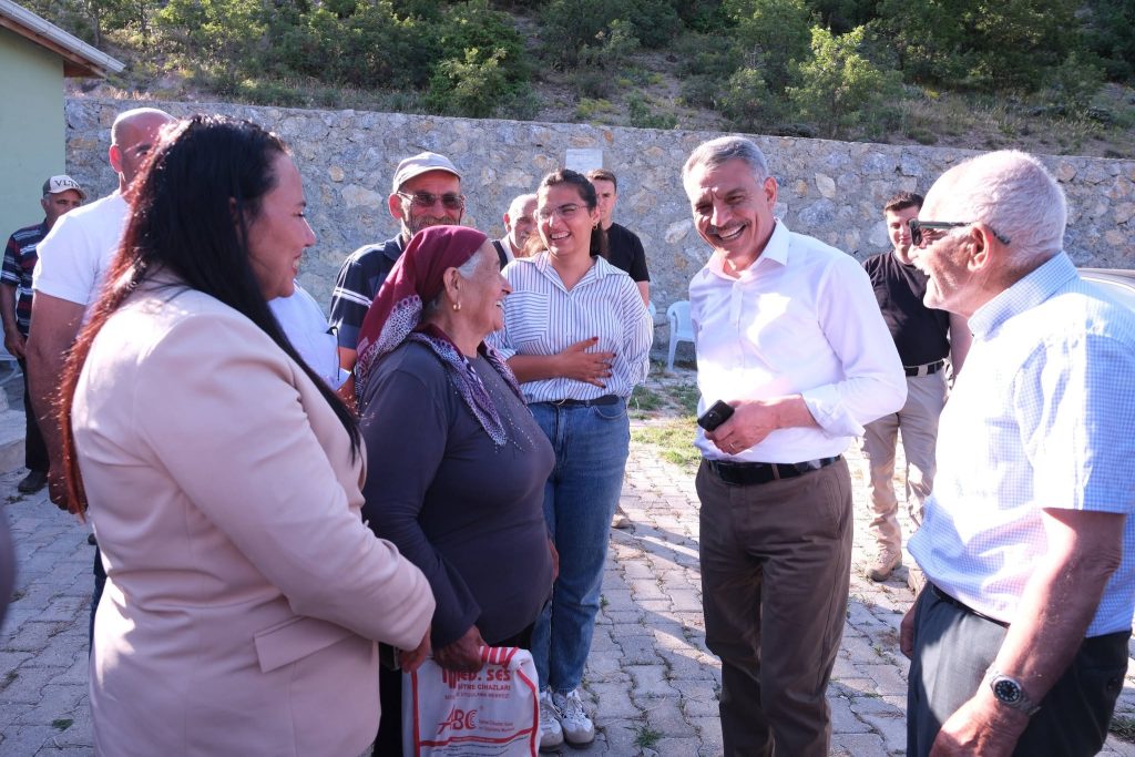 Vali Özkan Yenilenen Cemevini inceledi