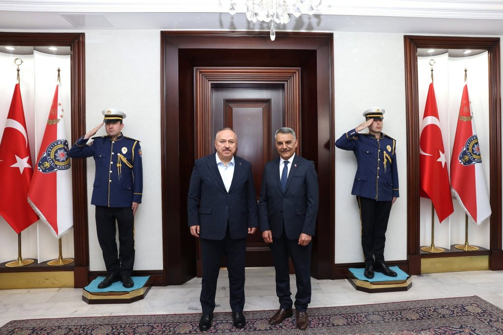 Özkan’dan yeni Emniyet Genel Müdürü Fidan’a tebrik