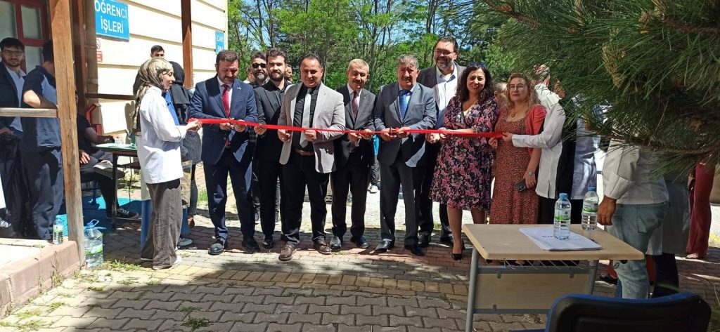 MYO’da dönem sonu sergisi büyük ilgi gördü