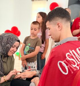 Yozgat’ta duygulandıran asker kınası