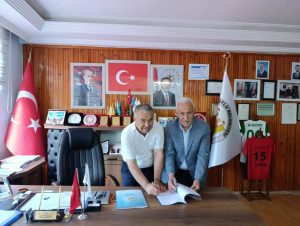 Umutlu Belediyesi’nde  toplu iş sözleşmesi sevinci