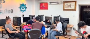 Gençler sanatla geleceğe hazırlanıyor