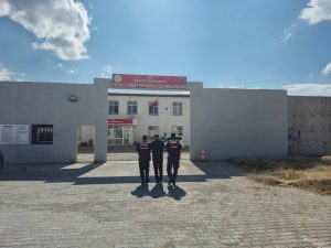 Aranan 4 şahıs yakalandı