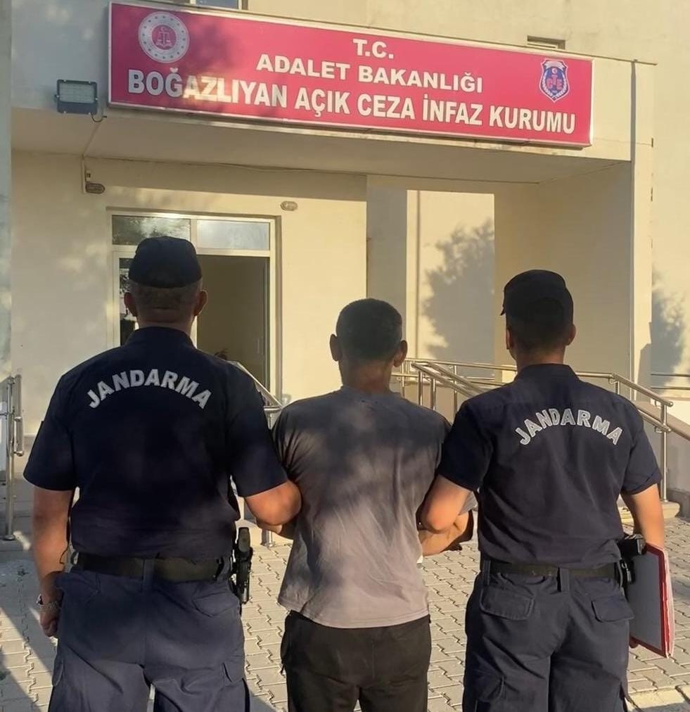 Aranan 4 şahıs yakalandı