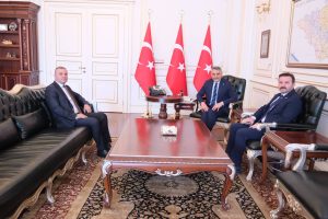 Ülkü Ocakları’ndan Vali Özkan’a ziyaret
