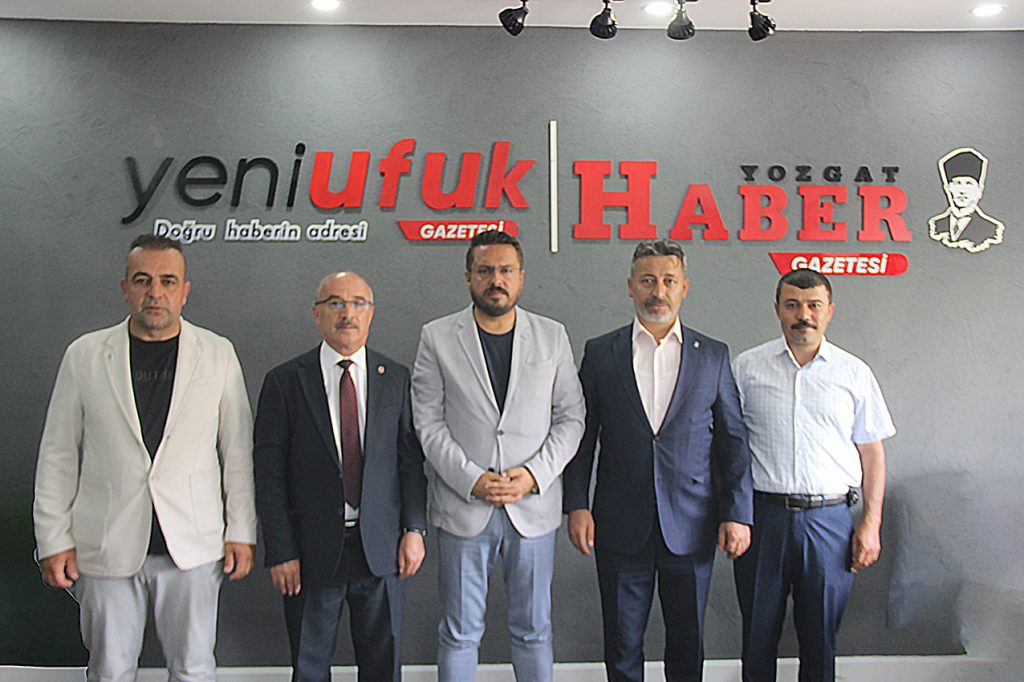 Gazetelerimize tebrik ziyaretleri sürüyor