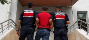 Aranan şahıslara operasyon