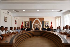 Kaymakam Aydın muhtarlarla bir araya geldi
