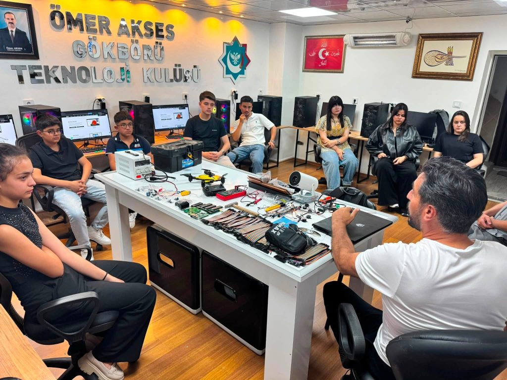 Ülkü Ocakları gençleri 3D teknolojiyle buluşturdu