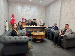 Kandemir’den teşkilatına ve iş dünyasına ziyaret