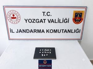 Evde uyuşturucu yetiştiren şüpheli yakalandı