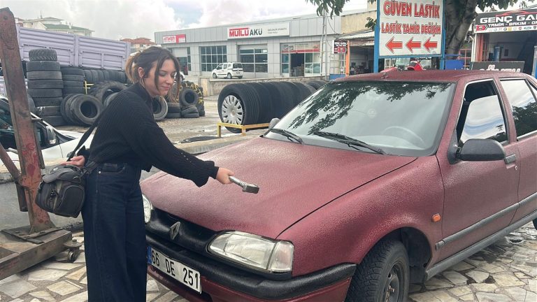 Araçları darbe karşıtı zırhla kaplıyor