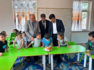 Minik öğrenciye ilk hafta sürprizi