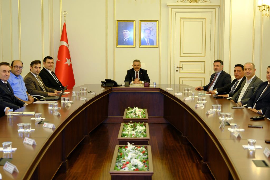 Özkan başkanlığında yatırım zirvesi
