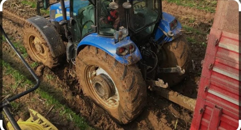 Valilikten traktör sürücülerine uyarı