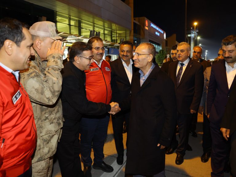 Bozdağ yeniden sahada