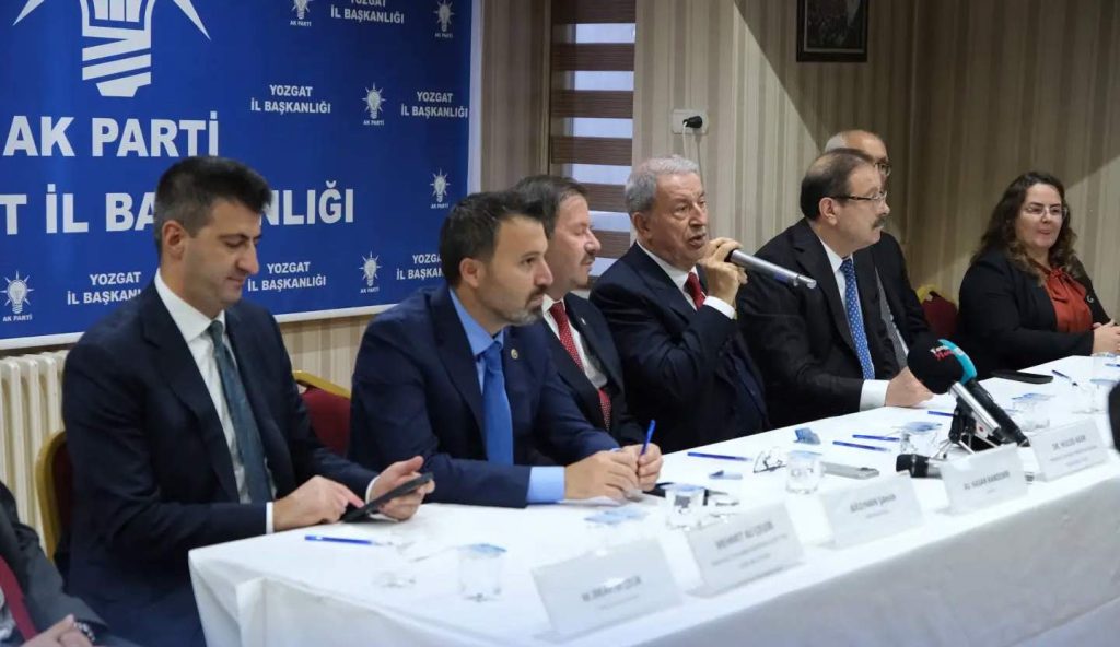 Akar, Yozgat’ta teşkilatla buluştu