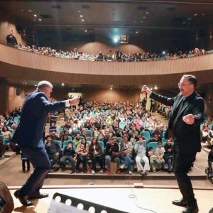 Büyük usta türkülerle anıldı