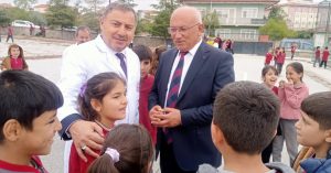 Öcal’dan okul ziyareti