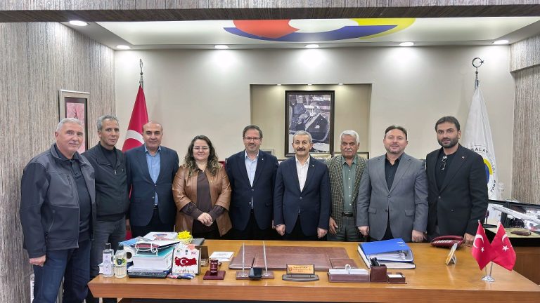 Kandemir’den Alakoç’a 40 yıl sonra tek liste tebriği