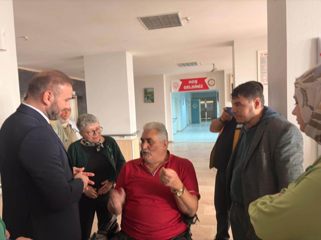 Alper Alp özel bireylerle bir araya geldi