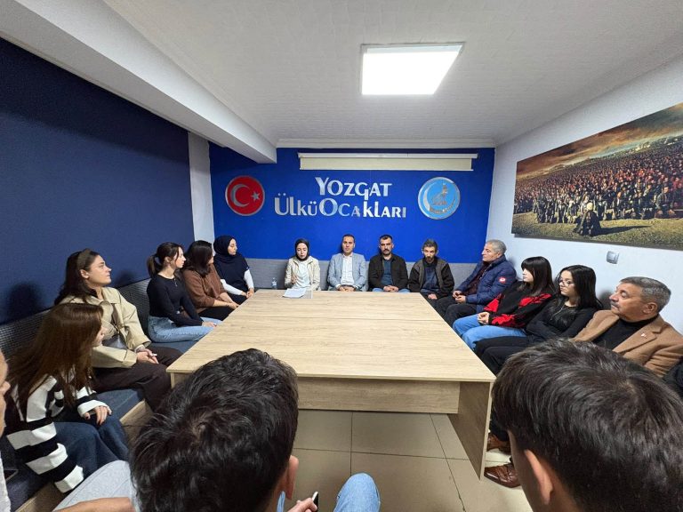 Ülkü Ocakları’nda tarih semineri
